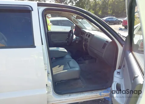 2007 Dodge Dakota Slt z USA, uszkodzony, nr VIN 1D7HE48KX7S210210